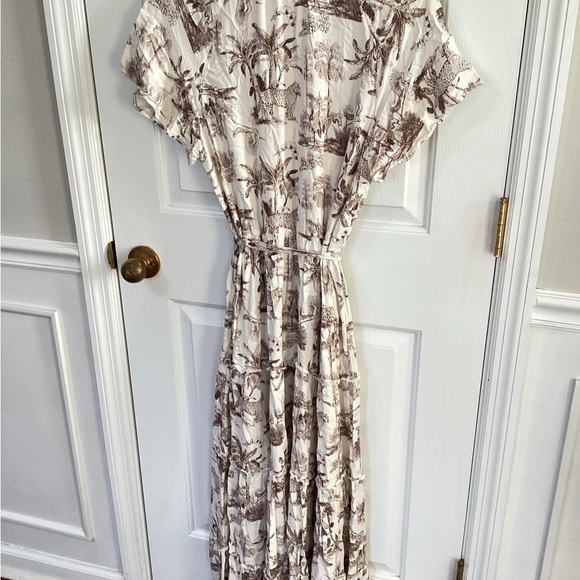 Cloth And Portrait Large Dress Tiered Ruffled Safari Animal Print Maxi Button - Picture 3 of 6